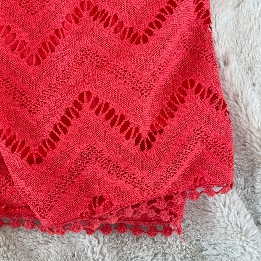 Rafaella top. Sleeveless tunic Size XL. Coral. Crocheted overlay. - Picture 5 of 8